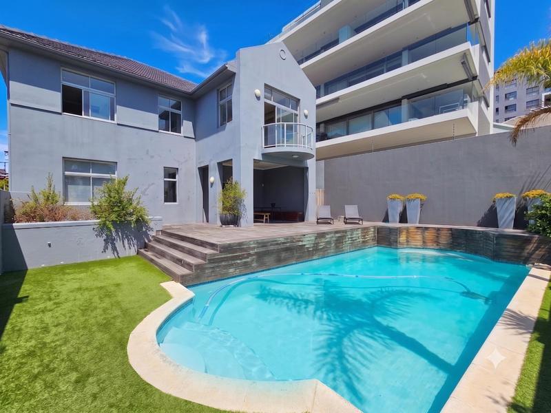 4 Bedroom Property for Sale in Bantry Bay Western Cape